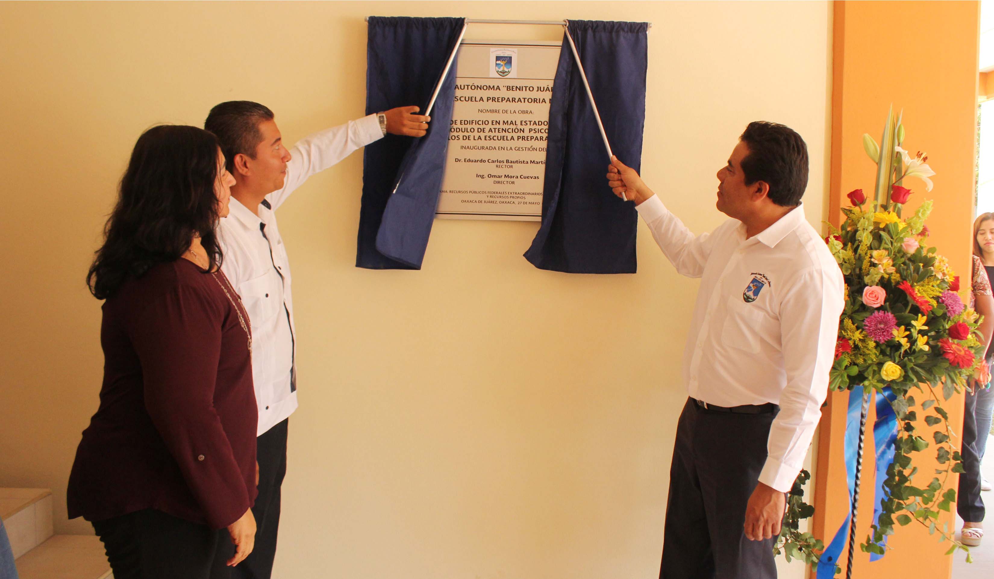 Preparatoria Siete becas y edificio 2